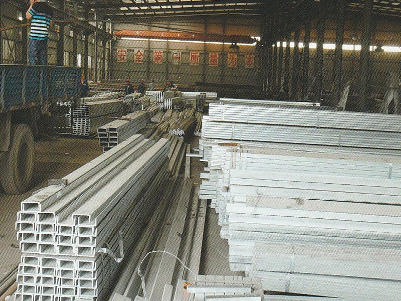 淮北鍍鋅槽鋼、角鋼、鍍鋅方管
